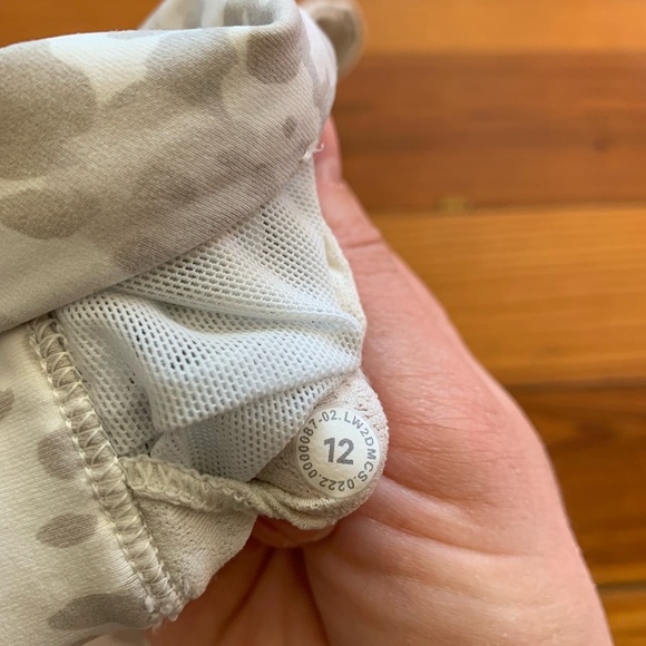 Lululemon Free to Be Serene bra size 12 in Cheetah Camo Antique White Multi - Picture 3 of 3